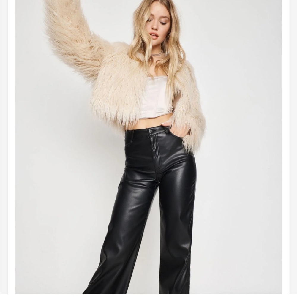 Shaggy faux fur cropped coat
